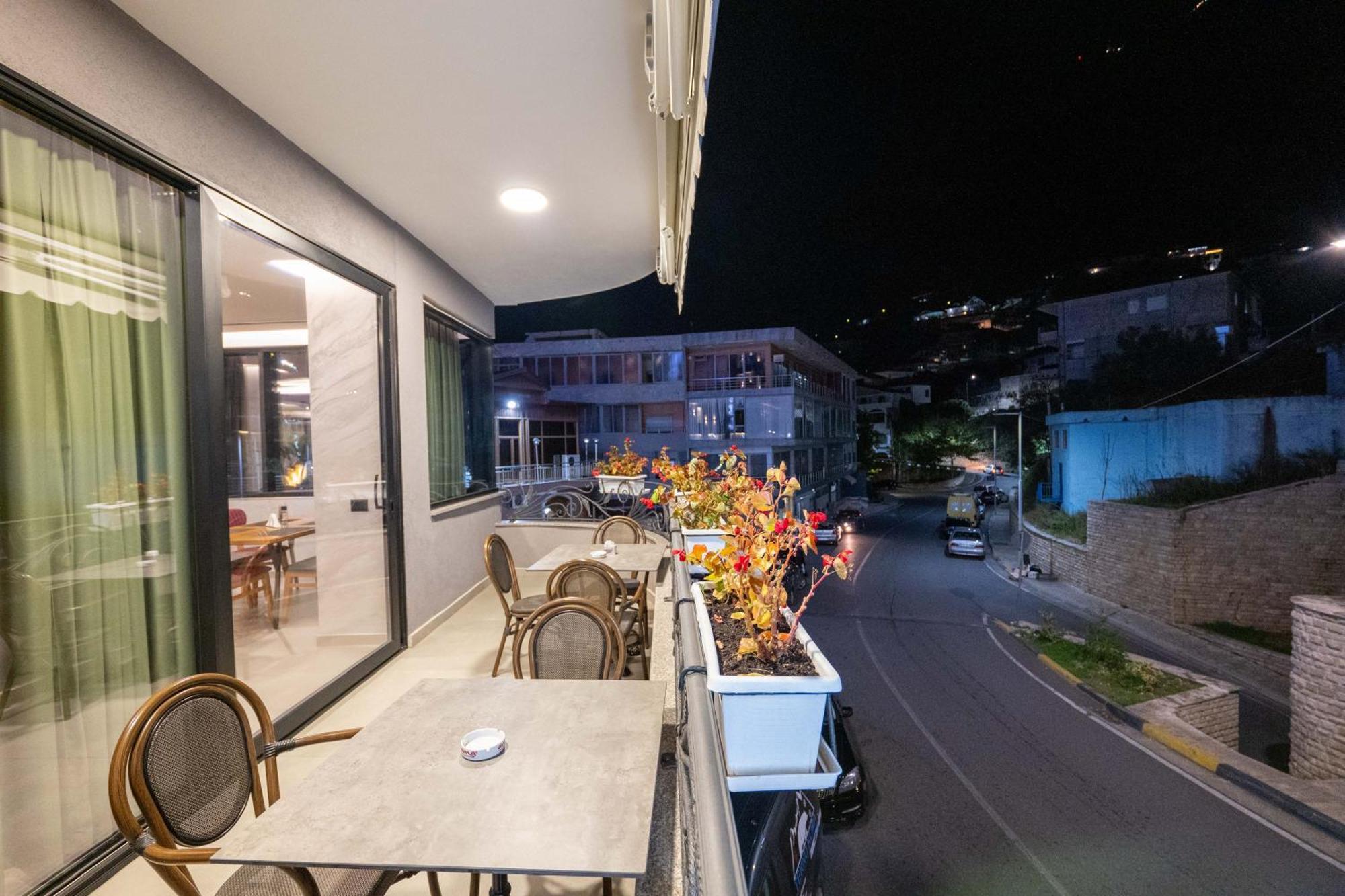 Hotel Dior Krujë Exterior foto