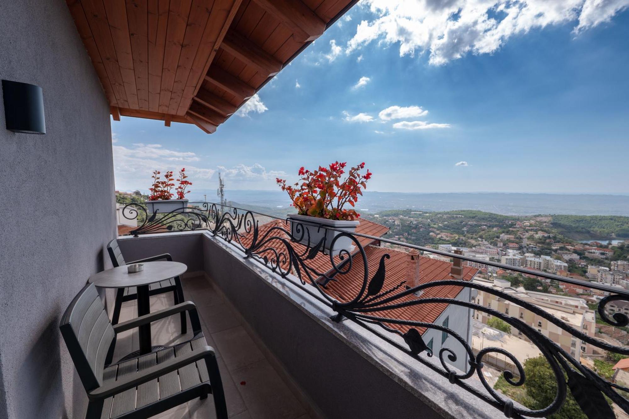 Hotel Dior Krujë Exterior foto